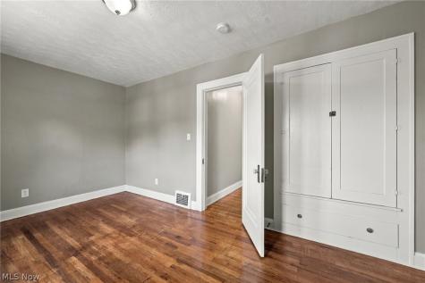 1155 Oxford Road Cleveland Heights OH 44121