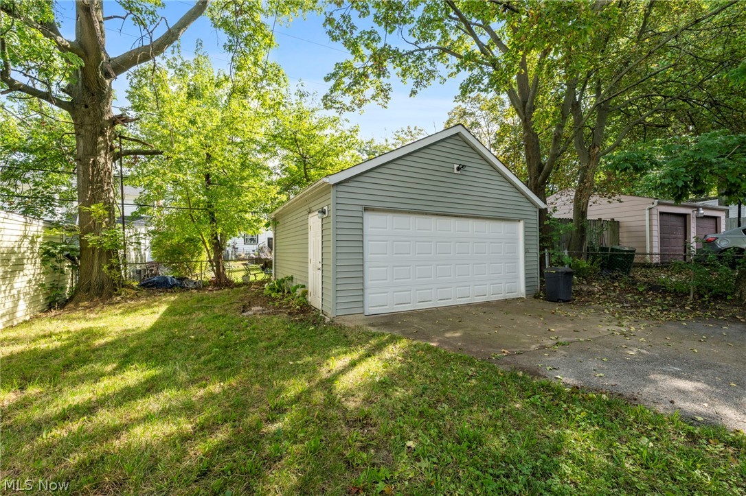 1155 Oxford Road Cleveland Heights OH 44121