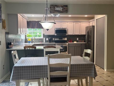 805 Gallo Drive Brunswick OH 44212