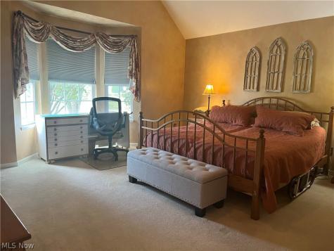 805 Gallo Drive Brunswick OH 44212