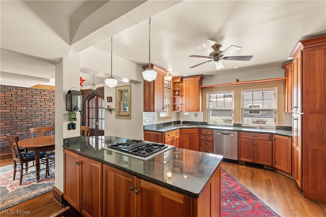 2835 Southington Road Shaker Heights OH 44120