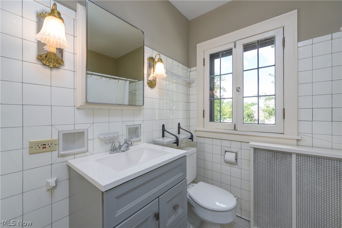 2835 Southington Road Shaker Heights OH 44120