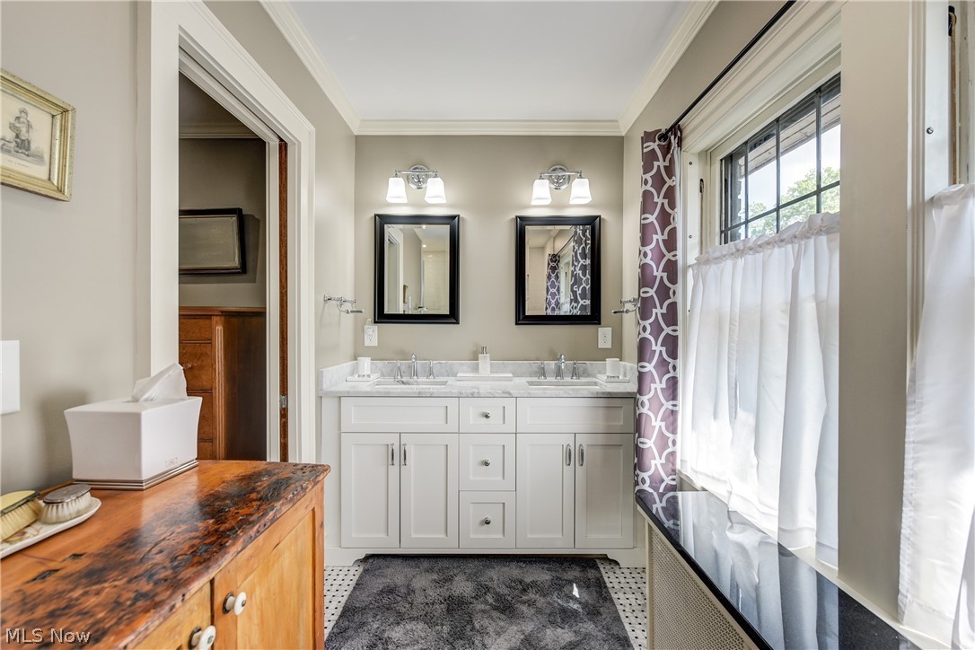 2835 Southington Road Shaker Heights OH 44120