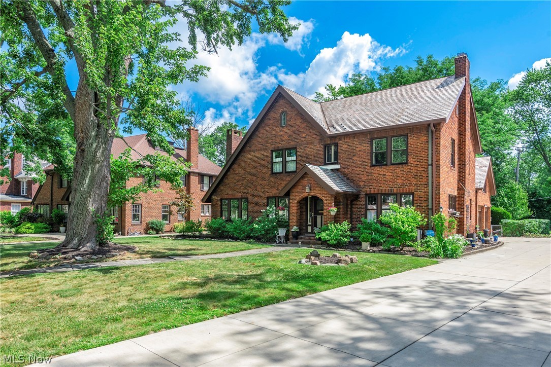 2835 Southington Road Shaker Heights OH 44120