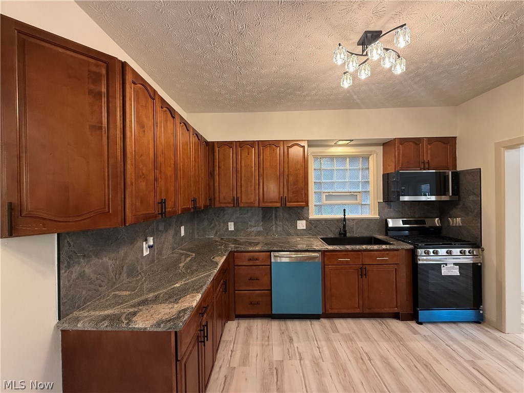 3285 W 123rd Street Cleveland OH 44111