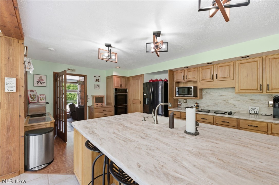 4676 Parkman Road NW Southington OH 44470