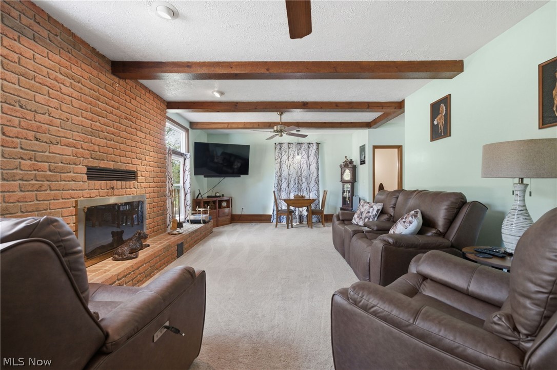 4676 Parkman Road NW Southington OH 44470