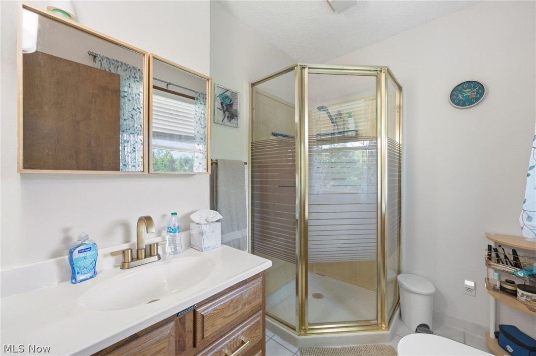 4676 Parkman Road NW Southington OH 44470