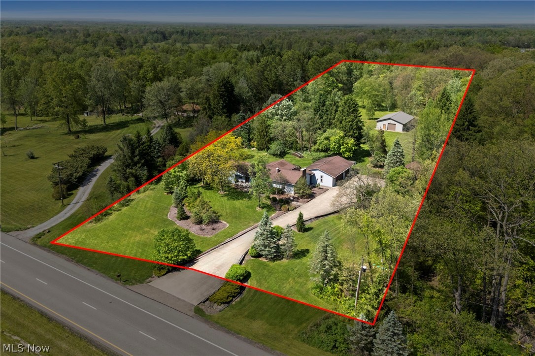 4676 Parkman Road NW Southington OH 44470