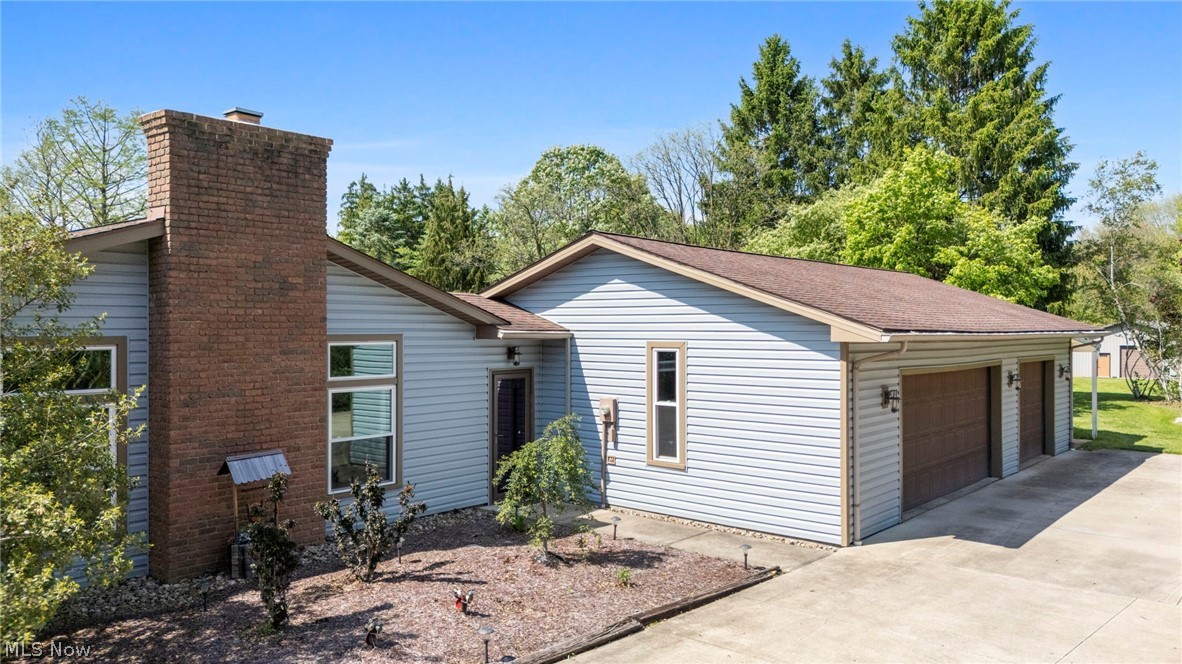 4676 Parkman Road NW Southington OH 44470