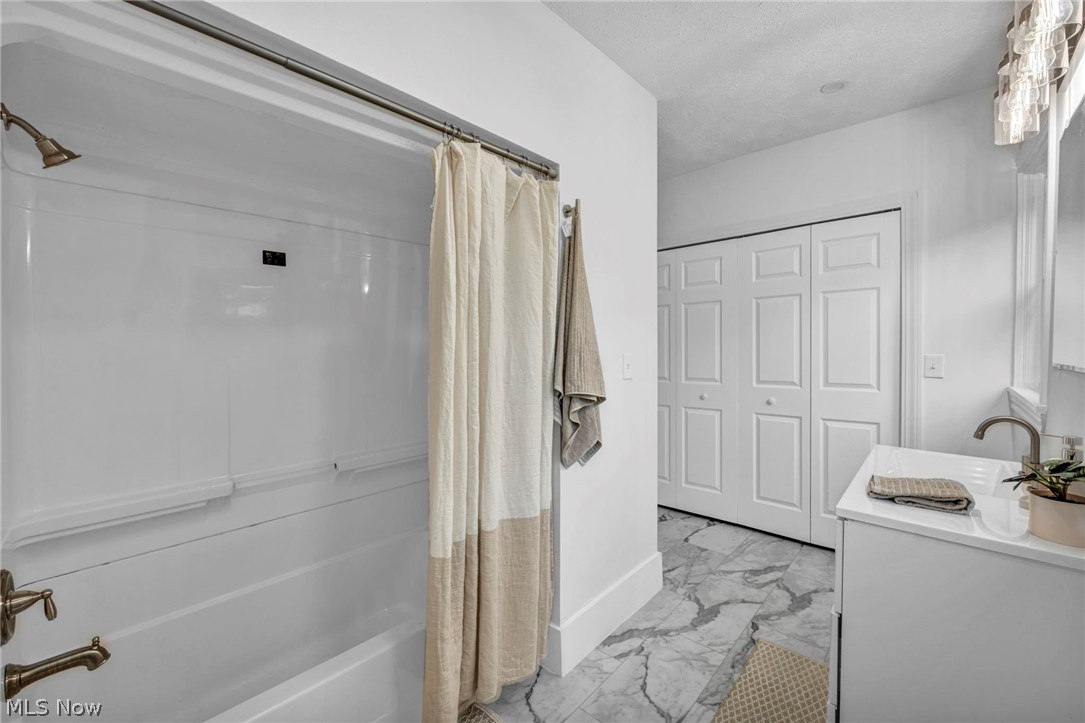 724 W 33rd Street Ashtabula OH 44004