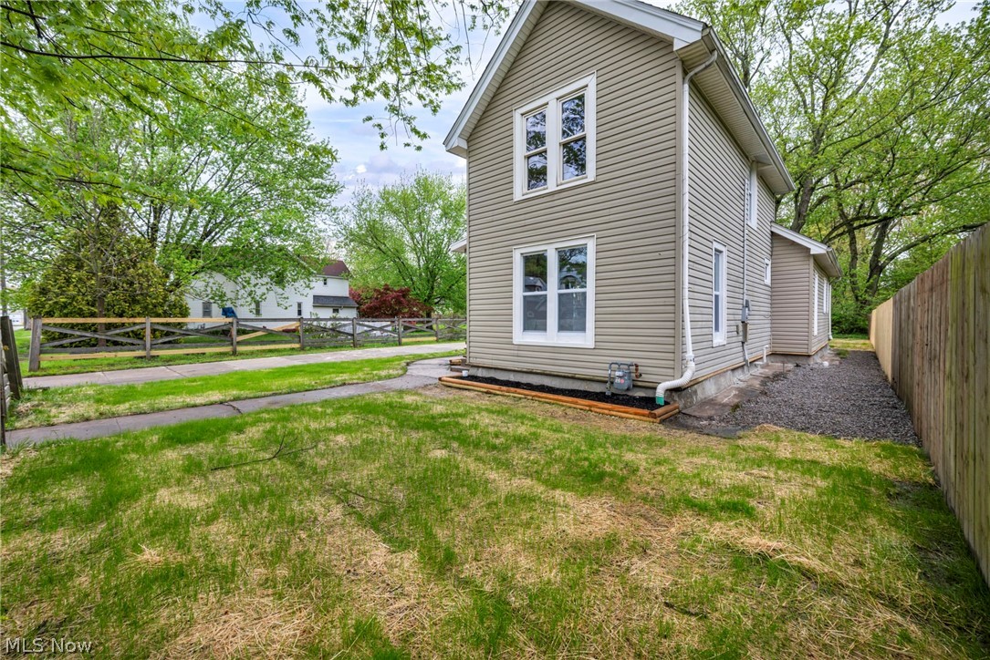 724 W 33rd Street Ashtabula OH 44004