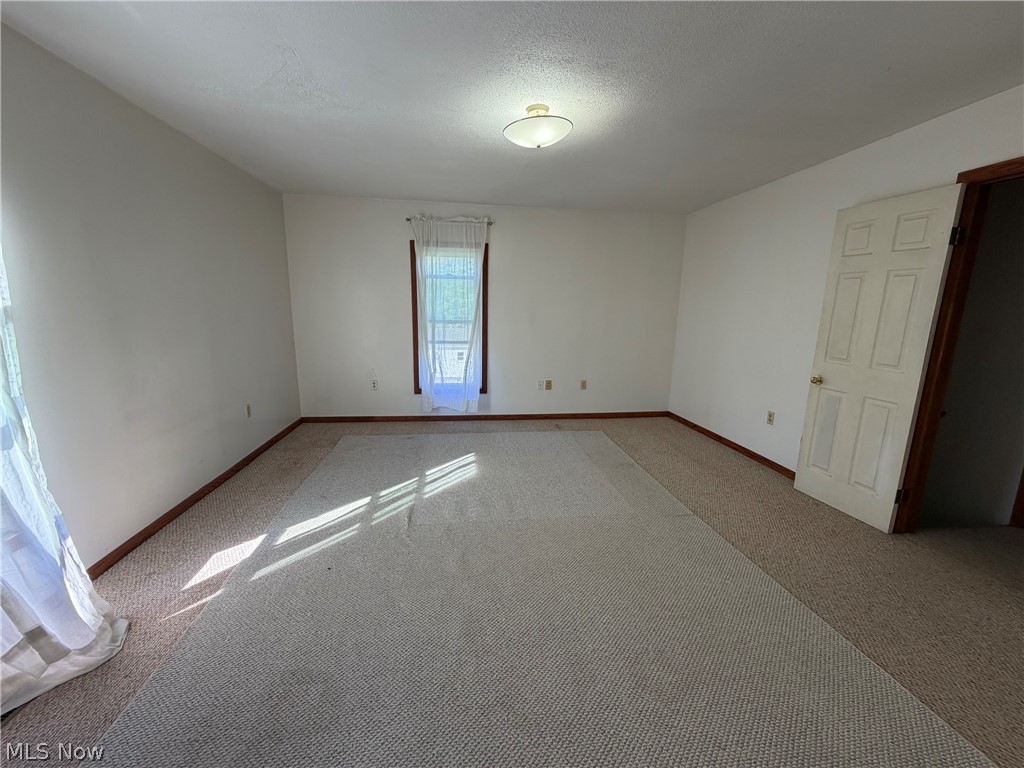 251 Spruce Street Columbiana OH 44408