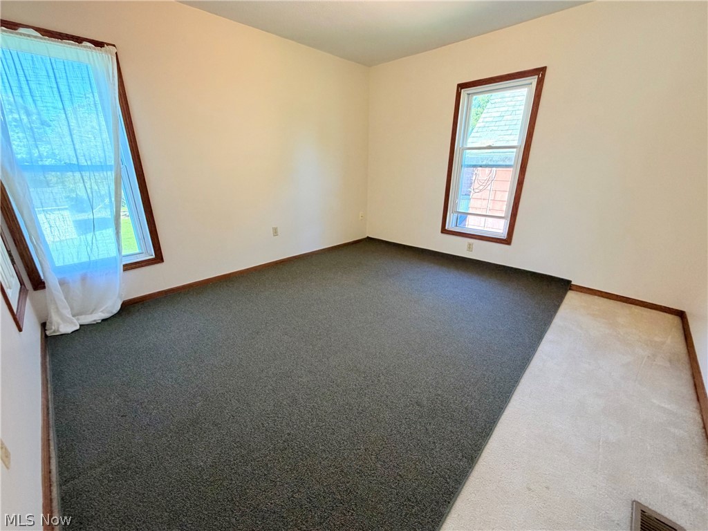 251 Spruce Street Columbiana OH 44408