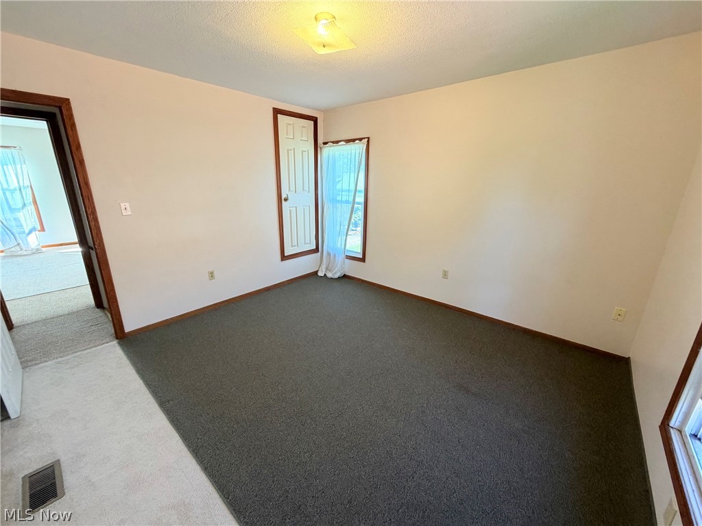 251 Spruce Street Columbiana OH 44408