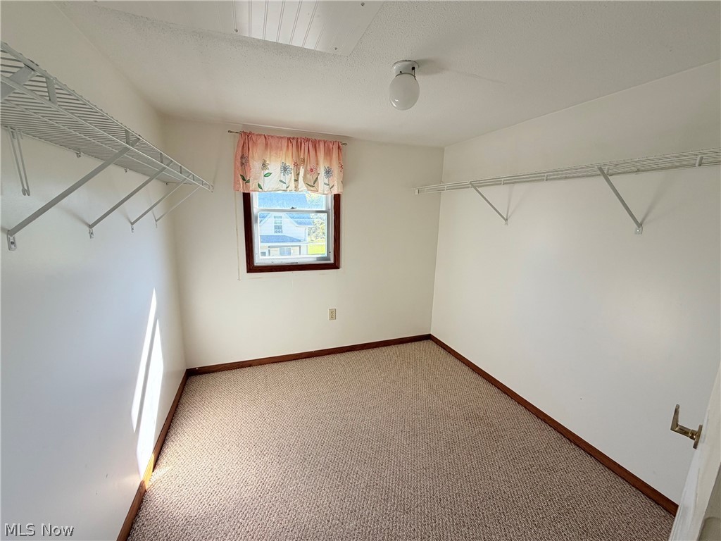 251 Spruce Street Columbiana OH 44408