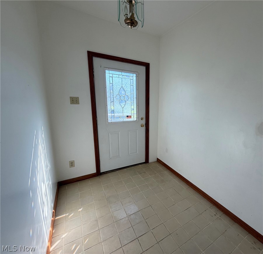 251 Spruce Street Columbiana OH 44408