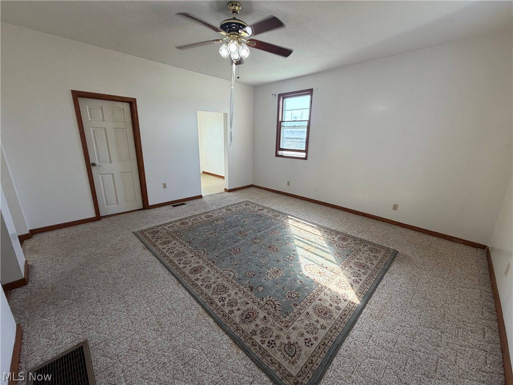 251 Spruce Street Columbiana OH 44408