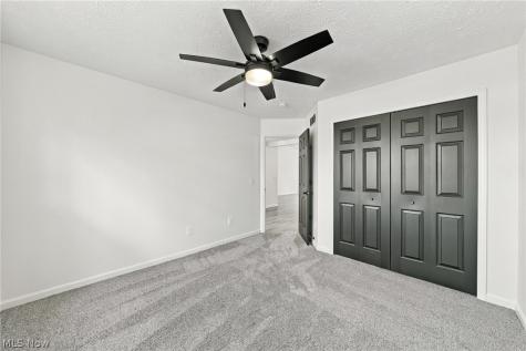 3382 Coopers Trail Lorain OH 44053