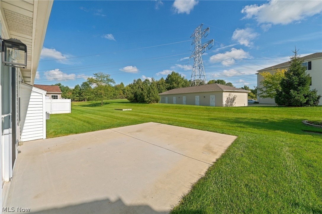 3382 Coopers Trail Lorain OH 44053