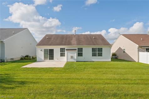 3382 Coopers Trail Lorain OH 44053