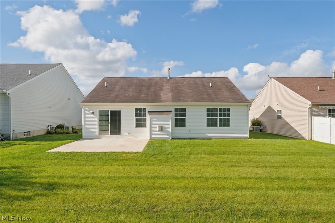 3382 Coopers Trail Lorain OH 44053