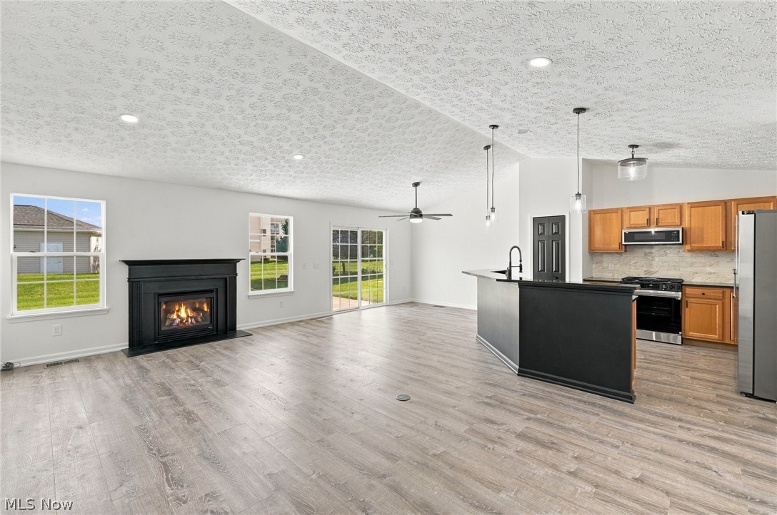3382 Coopers Trail Lorain OH 44053