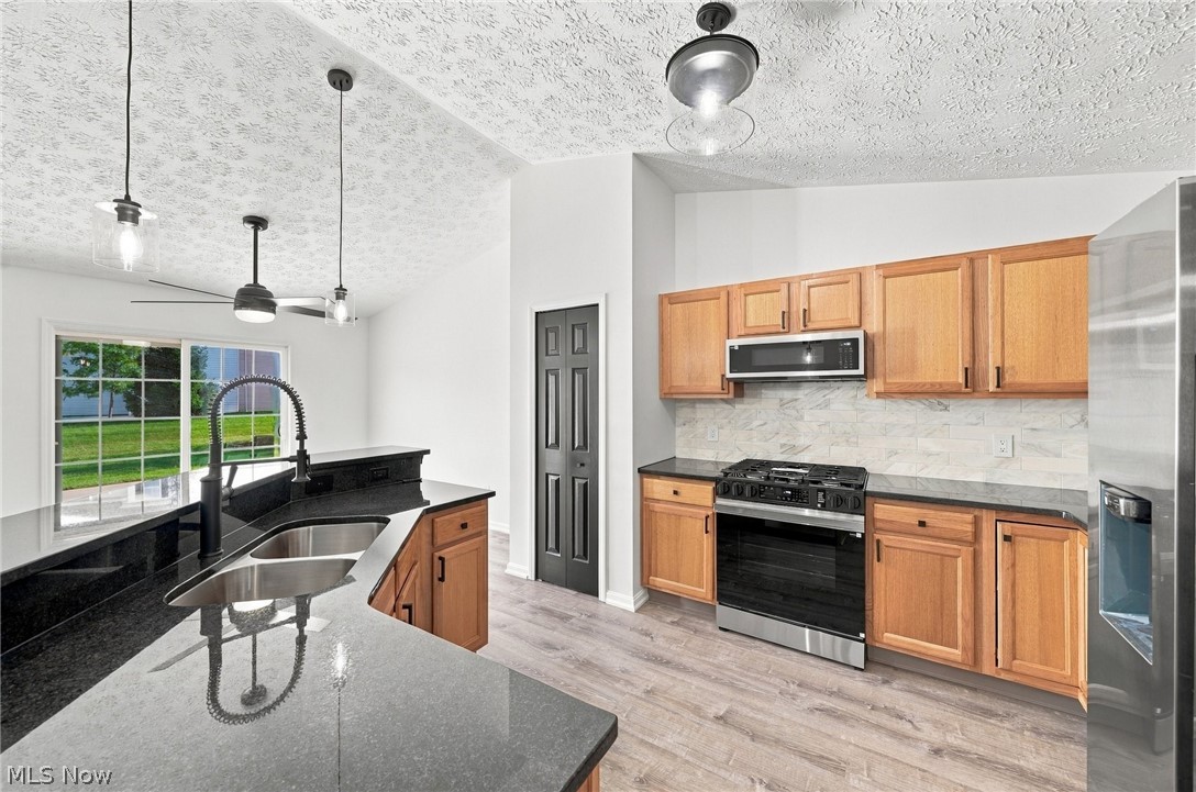 3382 Coopers Trail Lorain OH 44053
