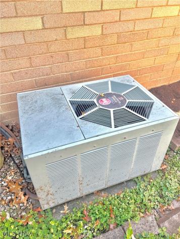5987 Porter Road North Olmsted OH 44070