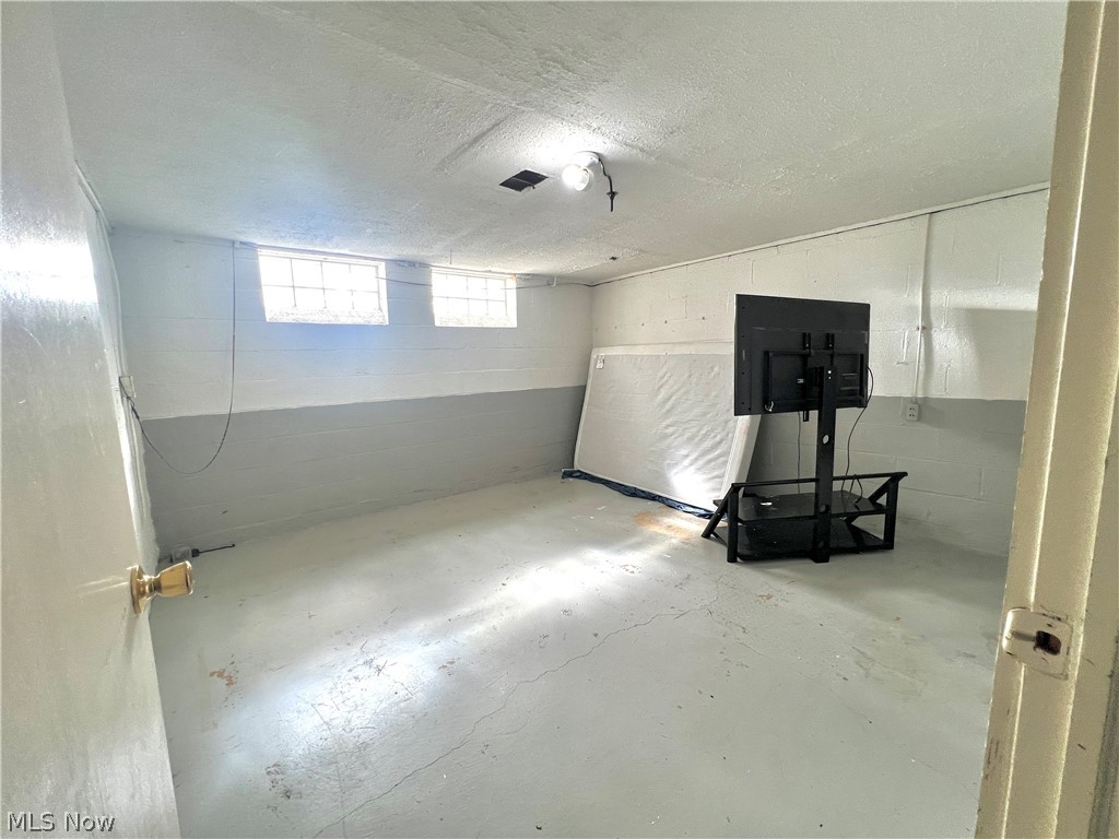 5987 Porter Road North Olmsted OH 44070
