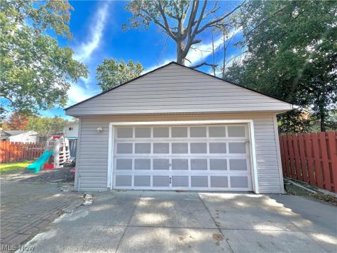5987 Porter Road North Olmsted OH 44070