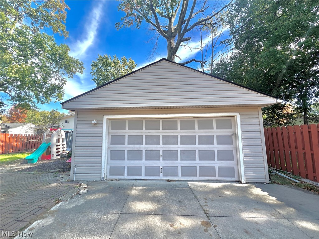 5987 Porter Road North Olmsted OH 44070