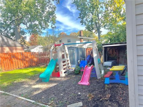 5987 Porter Road North Olmsted OH 44070