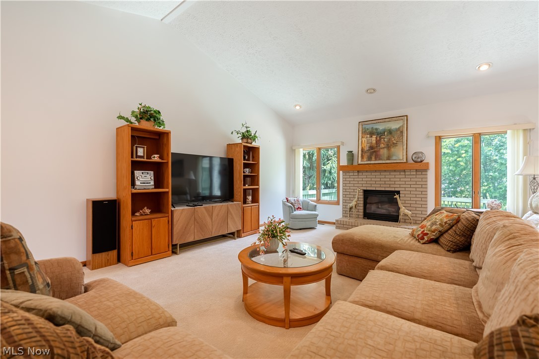 4524 Leawood Drive NE Canton OH 44714