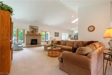 4524 Leawood Drive NE Canton OH 44714