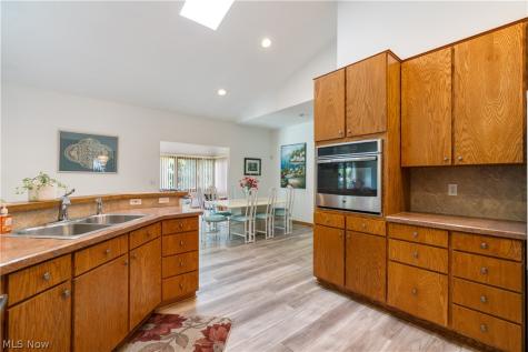 4524 Leawood Drive NE Canton OH 44714