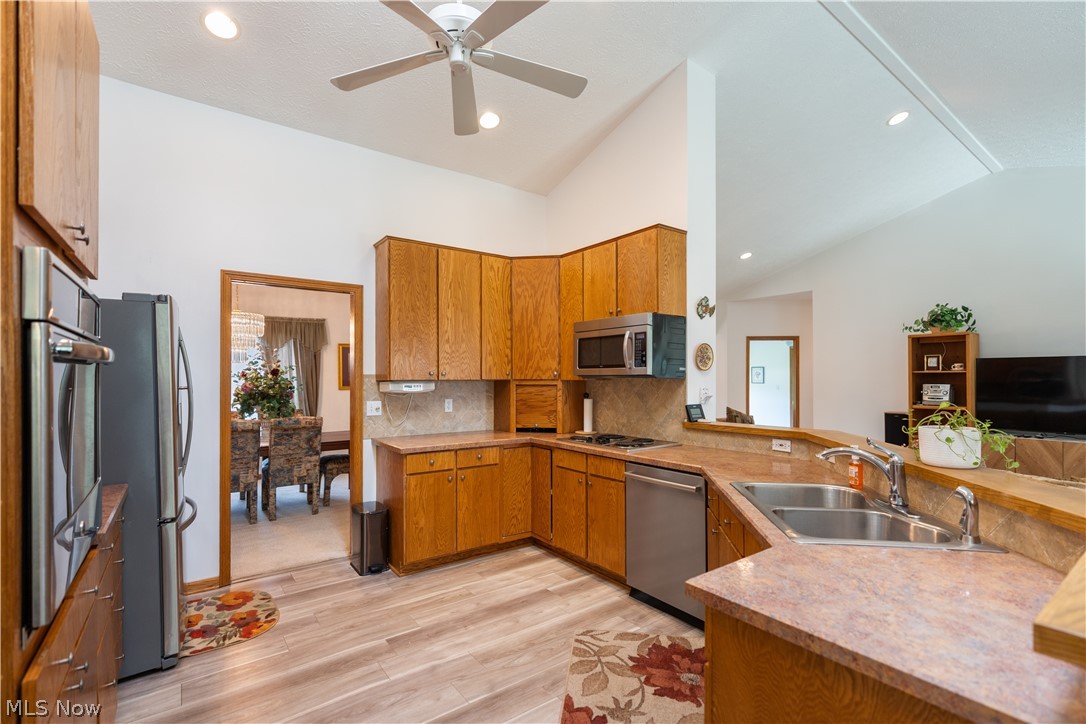 4524 Leawood Drive NE Canton OH 44714