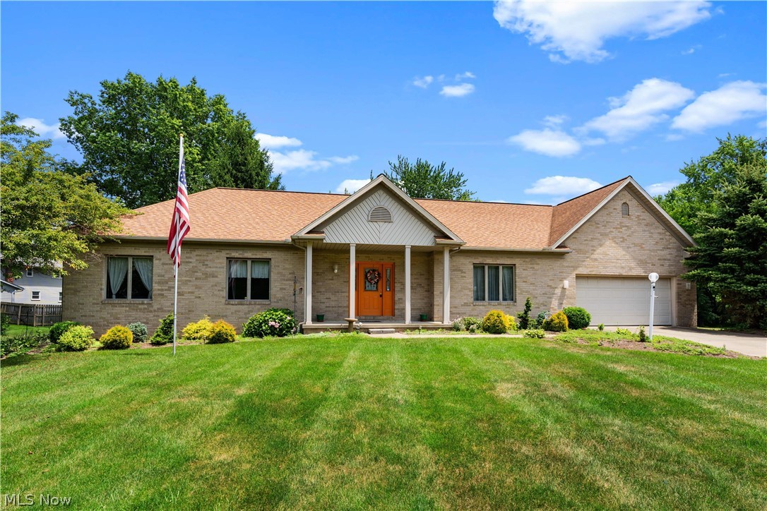 4524 Leawood Drive NE Canton OH 44714