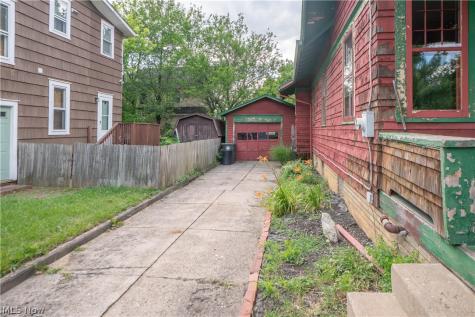 1131 Broad Avenue NW Canton OH 44708