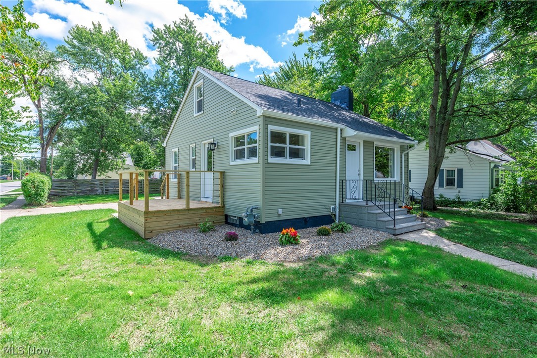 399 Olive Street Elyria OH 44035