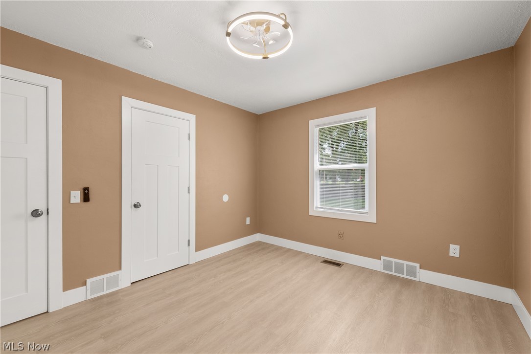 399 Olive Street Elyria OH 44035