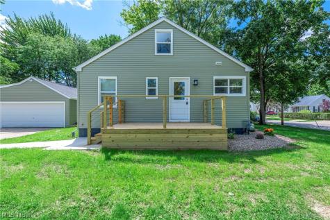 399 Olive Street Elyria OH 44035
