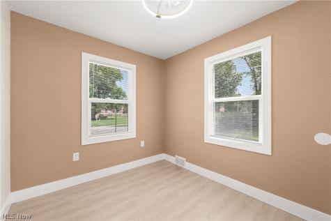 399 Olive Street Elyria OH 44035