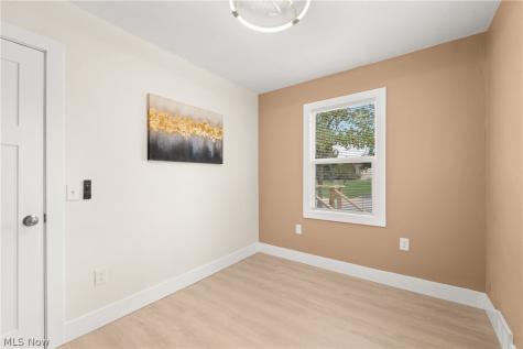 399 Olive Street Elyria OH 44035