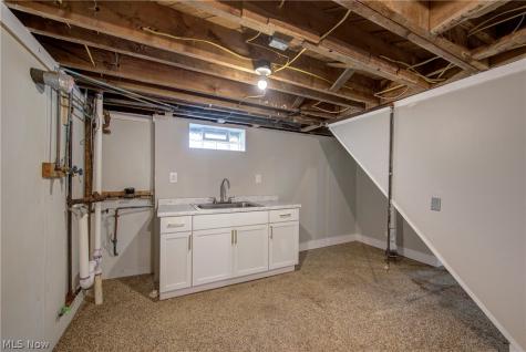 399 Olive Street Elyria OH 44035