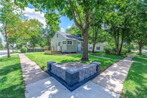 399 Olive Street Elyria OH 44035