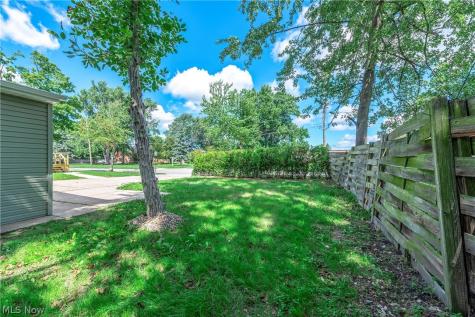 399 Olive Street Elyria OH 44035