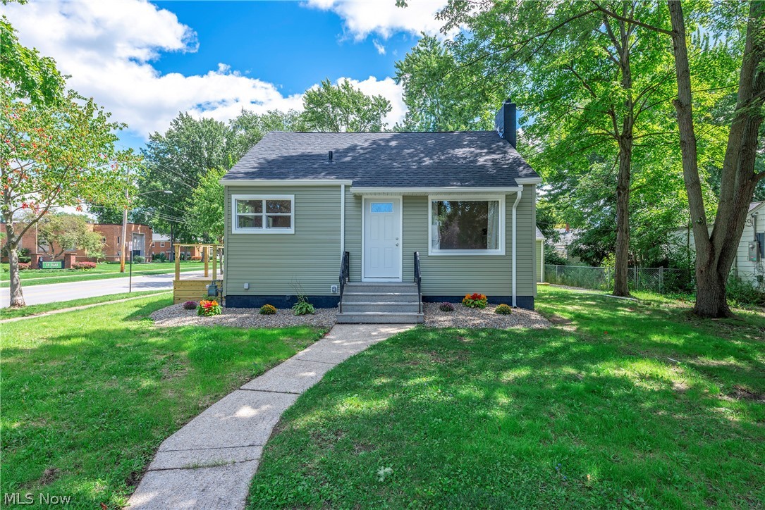 399 Olive Street Elyria OH 44035