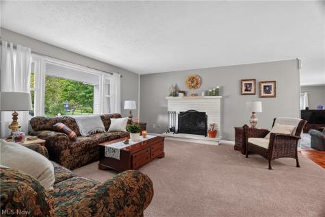 13091 Longwood Avenue Burton OH 44021
