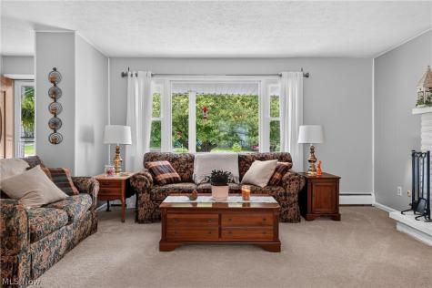 13091 Longwood Avenue Burton OH 44021